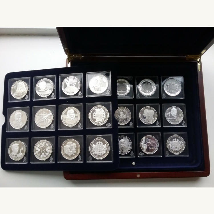 48-Delige zilveren munten set Oranje Naussau