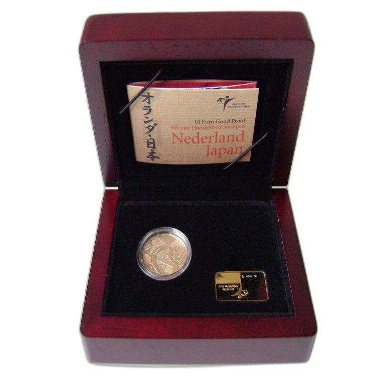 Gold ten guilder coin Japan - 2009 front